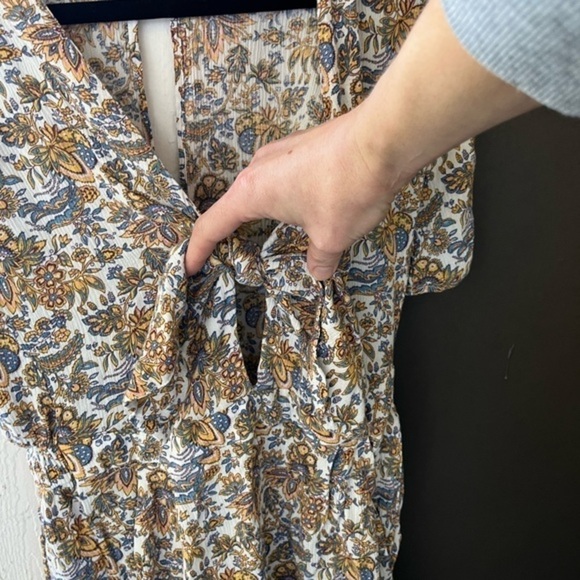 LOFT BEACH PAISLEY TIE FRONT ROMPER - Picture 4 of 6